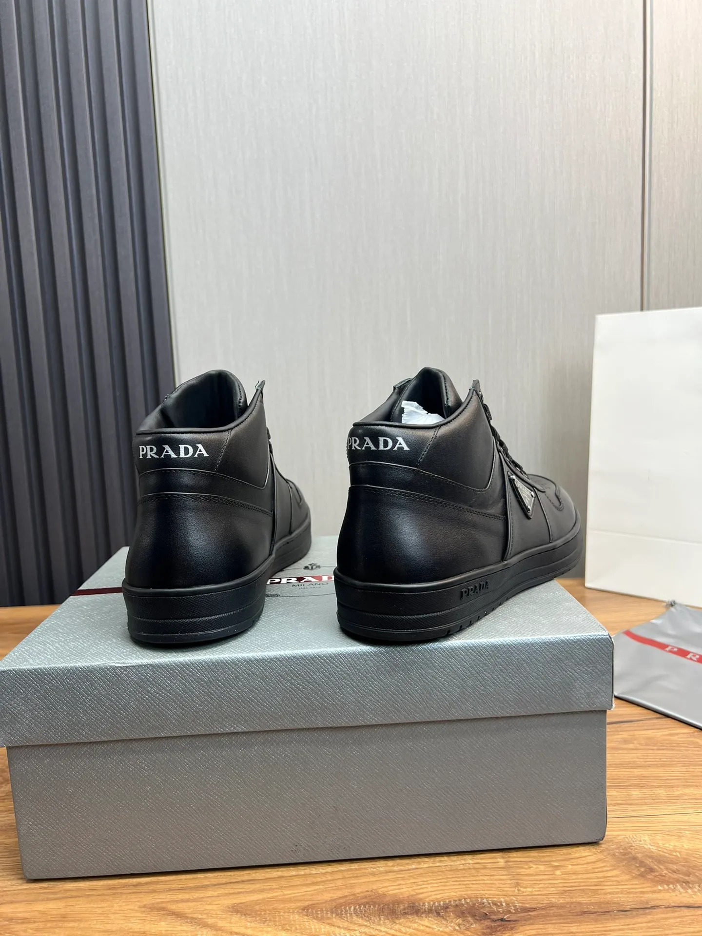 Men's shoes 💰620💰 [PRADA] Autumn and winter hot sale 🔥High quality shipment ✔️Original cowhide + cowhide lining, 1🆚1 replica, original sole, 38-45 (45 customized, non-refundable)